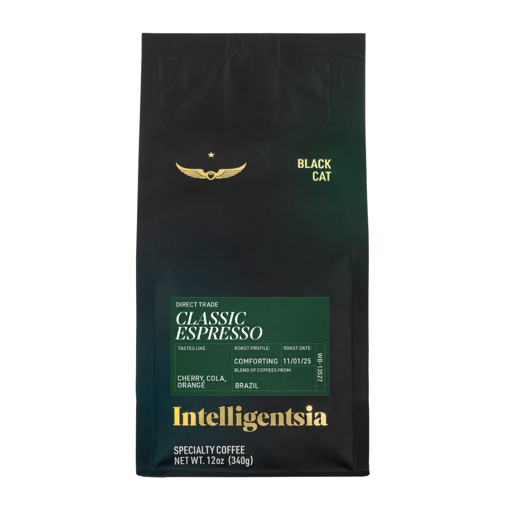 Black Cat Classic Espresso packshot