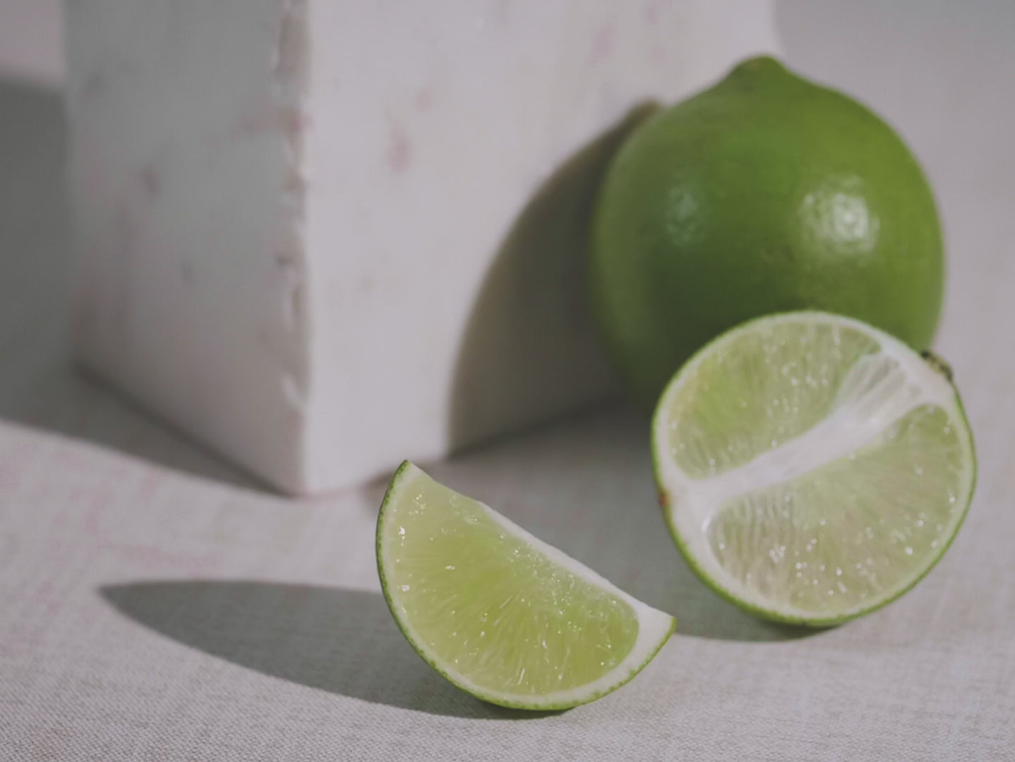 Sliced lime